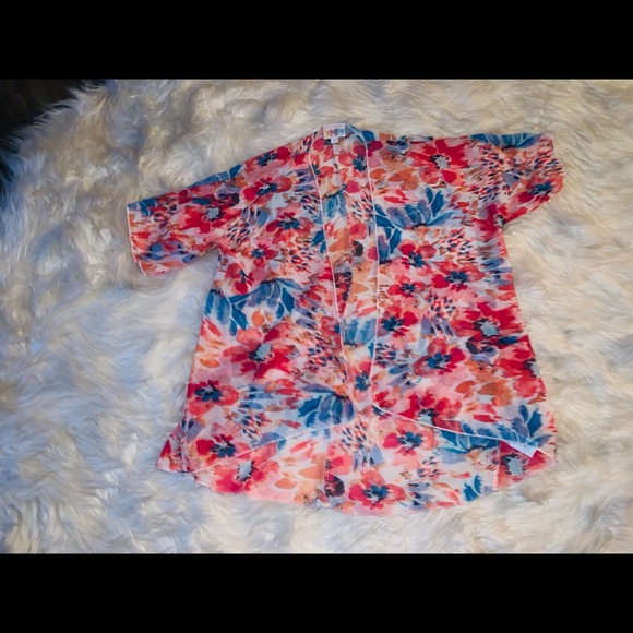 NWOT LuLaRoe Bianca Floral Short Kimono - Picture 2 of 6